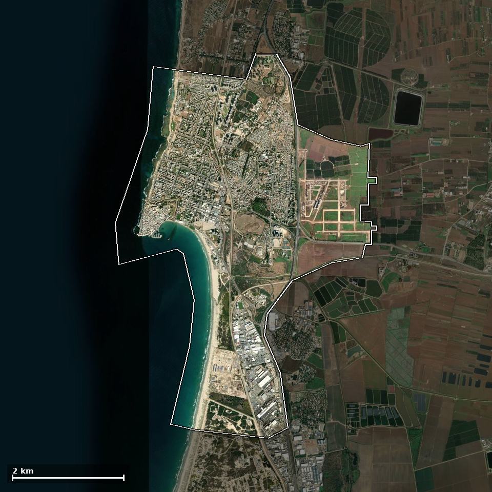תצלום אוויר של עכו, ותחום השיפוט המוניציפלי מסומן עליו