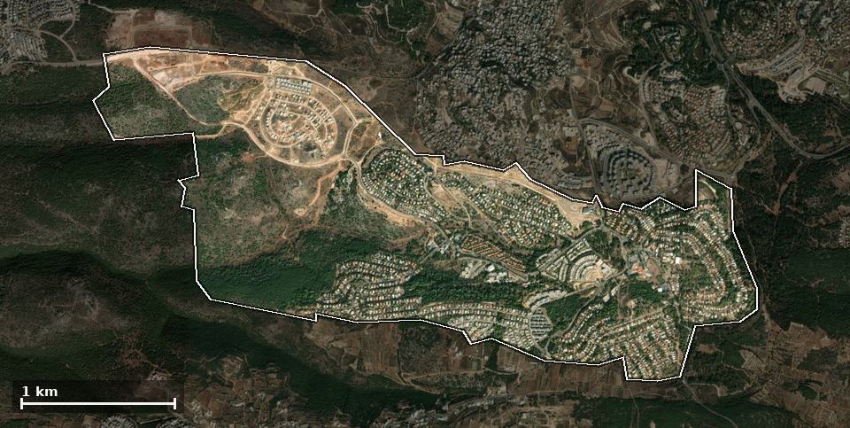 תצלום אוויר של כפר ורדים, ותחום השיפוט המוניציפלי מסומן עליו